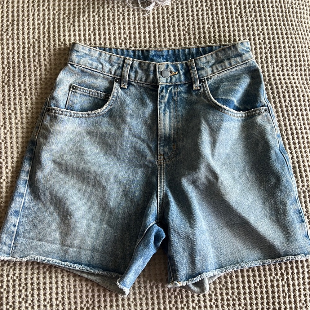 Lf stores carmar denim high waisted mom shorts
